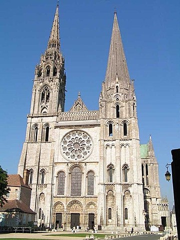 Inicio de la construcción de la Catedral de Chartres