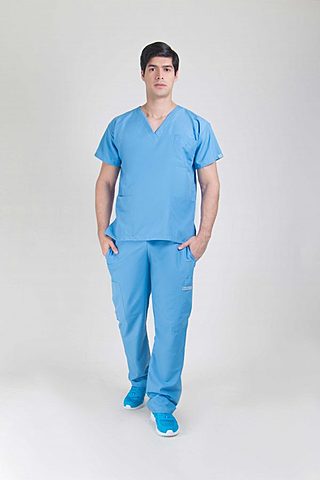 CUARTO PERÍODO REUBICACIÓN PROFESIONAL Y DESARROLLO DISCIPLINAR (1900 - 1995)