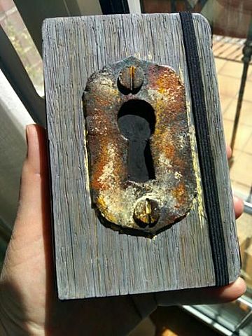 Cerraduras y llave de arcilla.