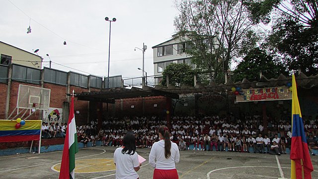 Inicia la doble jornada (Mañana y Tarde).