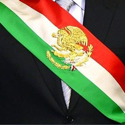 Timeline: Línea de tiempo: Políticas Sociales en México en los gobiernos comprendidos 1940-2000