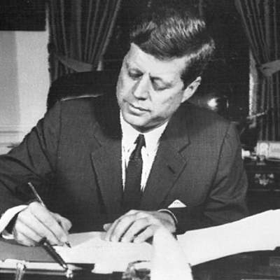 Timeline: The Thirteen Days