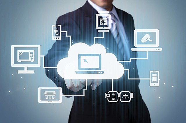 desarrollo del internet en los 90