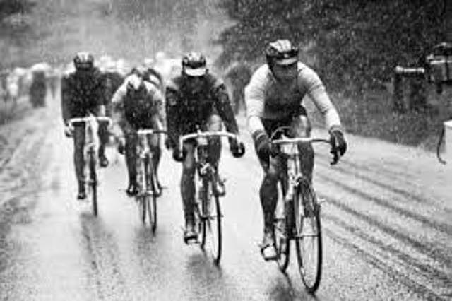 Ciclistas en EEUU por N. Triplett