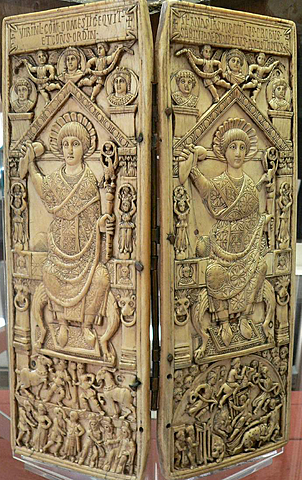 Exemple de diptyque consulaire de tradition antique