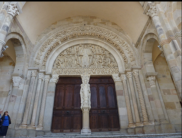 Autun, cathédrale Saint-Lazare. Tympan de la façade occidentale