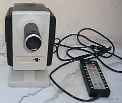 7. Proyector de Optotipos