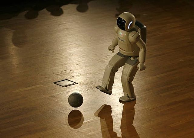 ASIMO tercera Versión