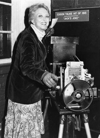 Thomas Edison developed a prototype of the "taking picture".