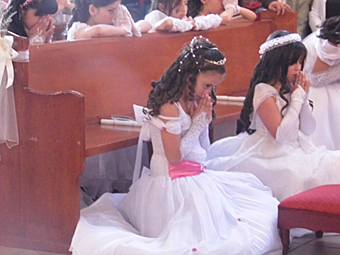 MI PRIMERA COMUNIÓN