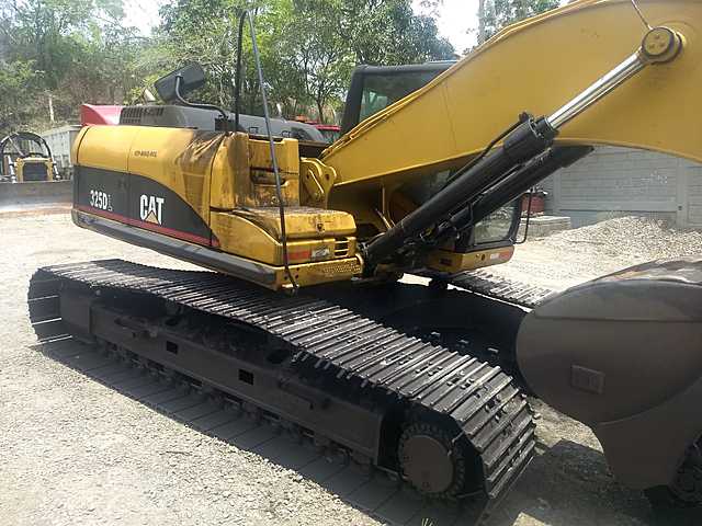 EXCAVADORA MONTADA SOBRE ORUGA 325D  ITP -MAQ - 001