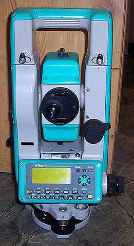 Estación total electrónica