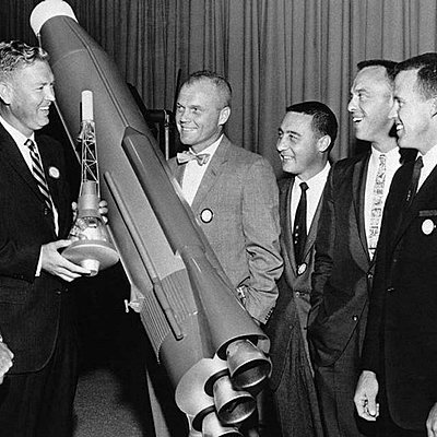 Timeline: La década de los cincuenta ....brayan david