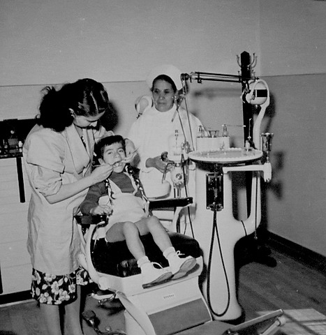 Nace el Instituto Nacional de Protección a la Infancia (INPI), antecedente del DIF