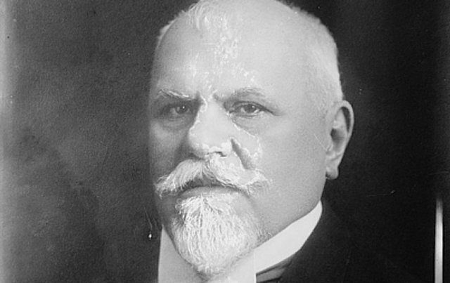 Justo Sierra y el restablecimiento de la Universidad