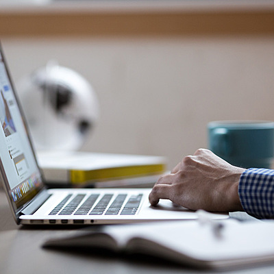 Timeline: Historia de la evolución de la educación en línea