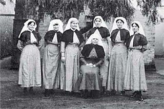 CREACIÓN DE LA ESCUELA DE ENFERMERÍA