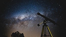 Timeline: Linea del tiempo de la astronomía