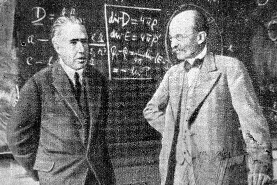 Planck , Einstein y Bohr