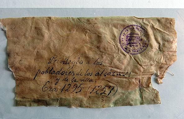 Aparición de los pergaminos.