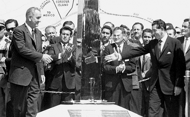 E.U. devuelve a México el Chamizal