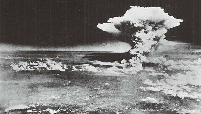 Little Boy cae sobre Hiroshima