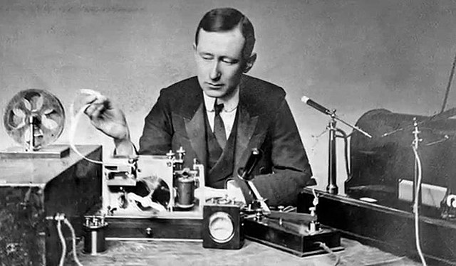 Creación de la radio