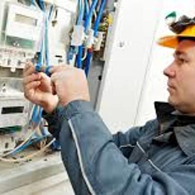 Timeline: History of Electricians