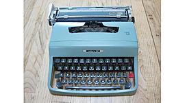 Timeline: Time Line of exposure to traditional and new media by Torralba