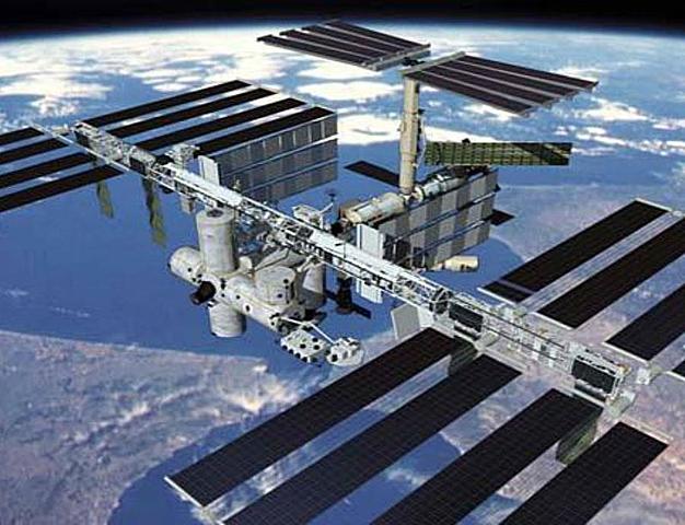 Comienza la construcción de la Estación Espacial Internacional.