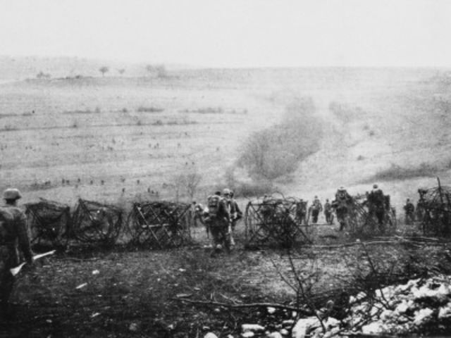 Germans attack at Verdun