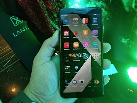 Primer dispositivo móvil