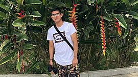 Timeline: Biografía