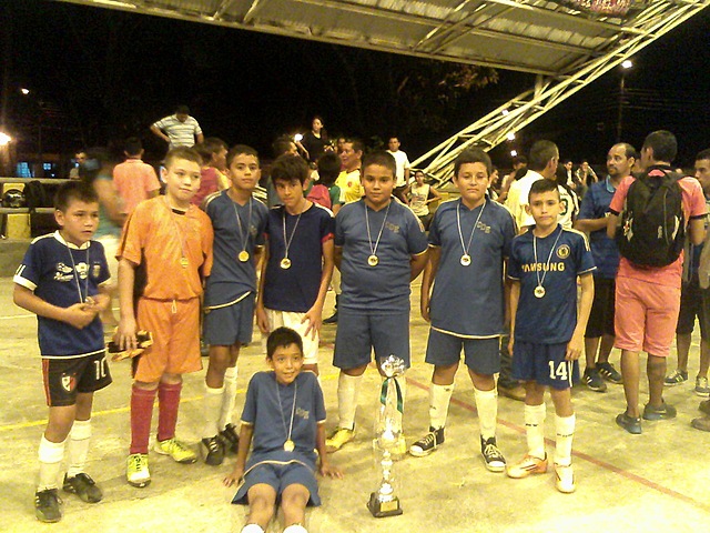 Gané 2 torneos con el equipo del colegio.