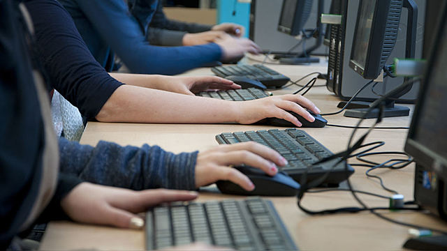 Incorporación de Internet a la educación de manera incesante