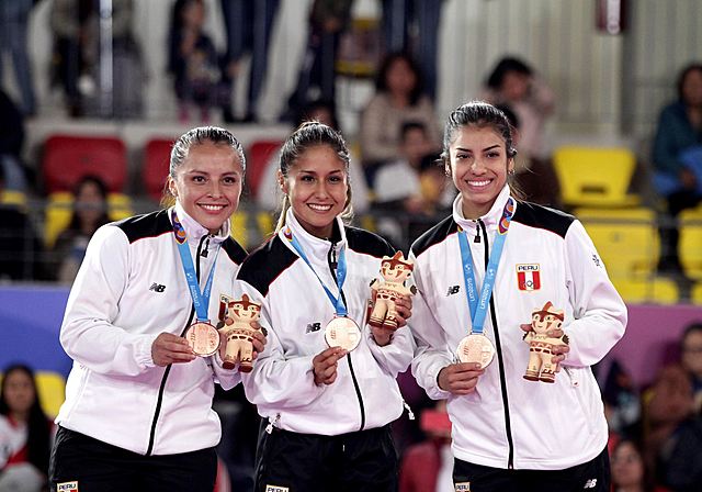 3 Medallas de bronce en Karate