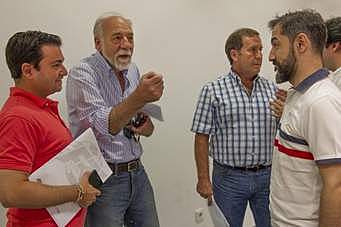 Distinguen dos tipos de grupos