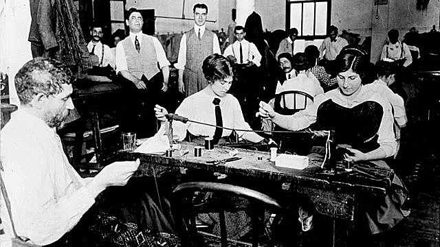 Administración empírica o neoclásica (Peter F. Drucker)