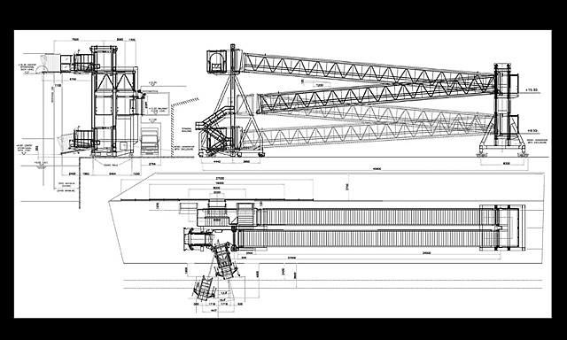 Primera pasarela de embarque
