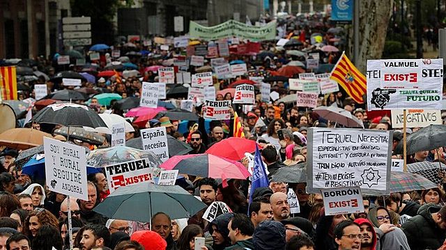 Problemas sociales, ambientales y políticos.