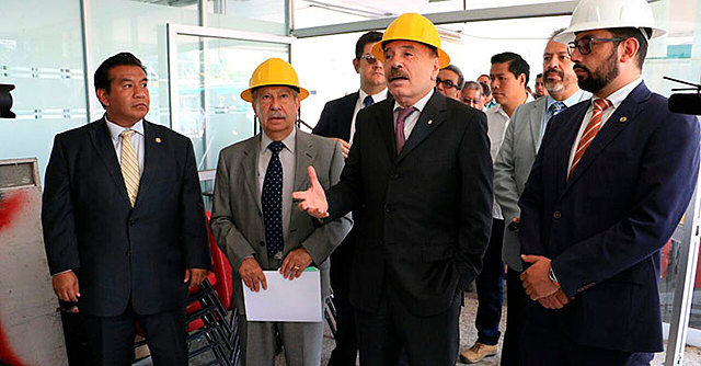 Comienza la reconstruccion de planteles dañados por el sismo.