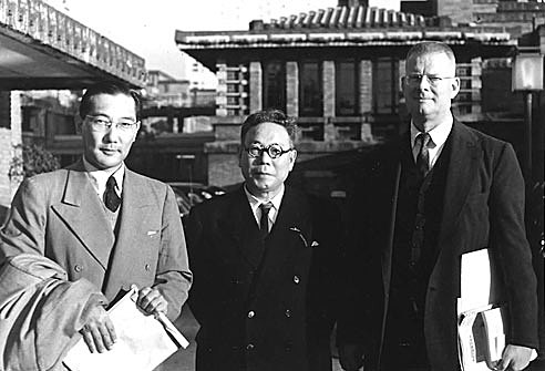 Divulgación en Japón de cursos de control de calidad por Deming.