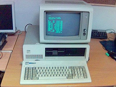 Primer IBM PC lanzado