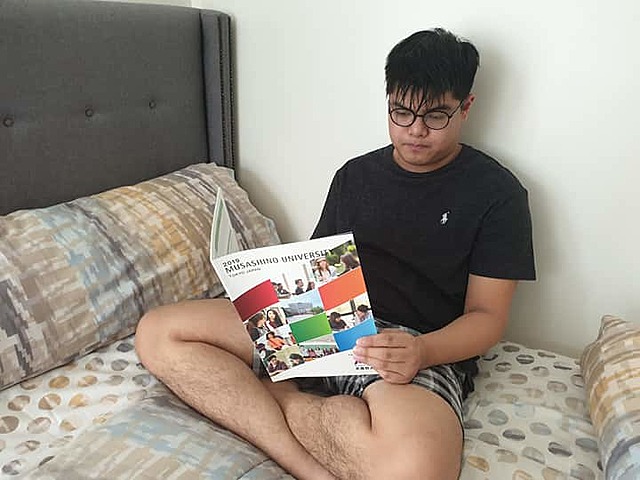 READING JOURNAL ARTICLES