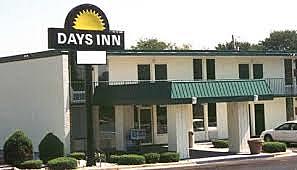 PRIMERA CADENA HOTELERA ECONÓMICA