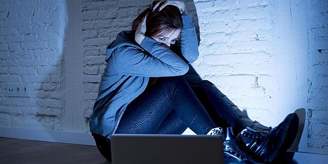 Primer caso de ciber-acoso