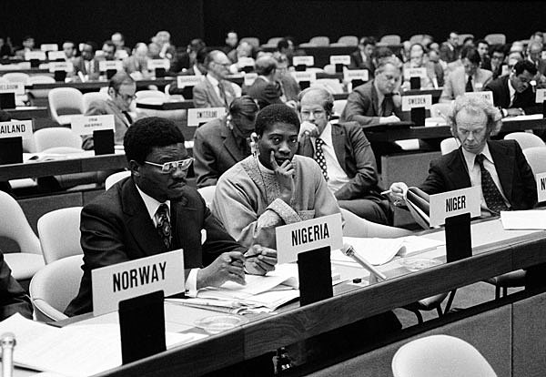 Resolución 3385, 1975