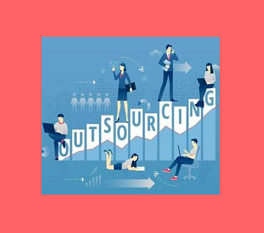 Comienza a utilizarse más frecuentemente la estrategia de outsourcing