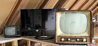 (Vladimir Zworykin) nace la televisión.