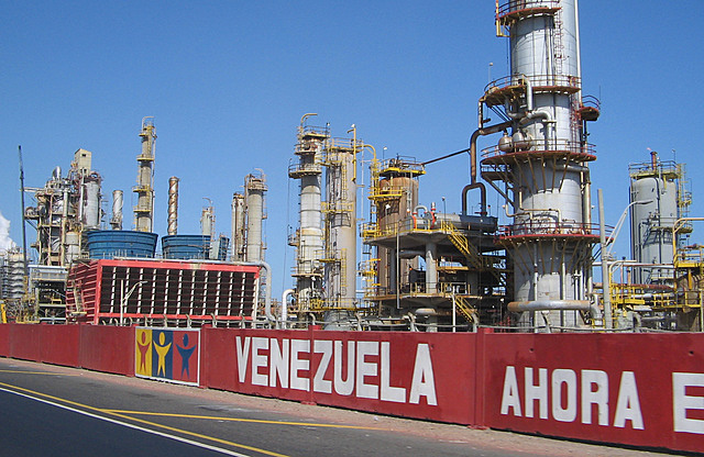 El declive petrolero de Venezuela se acelera